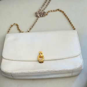 Beautiful Gucci white lizard gold closures chain strap, 80's